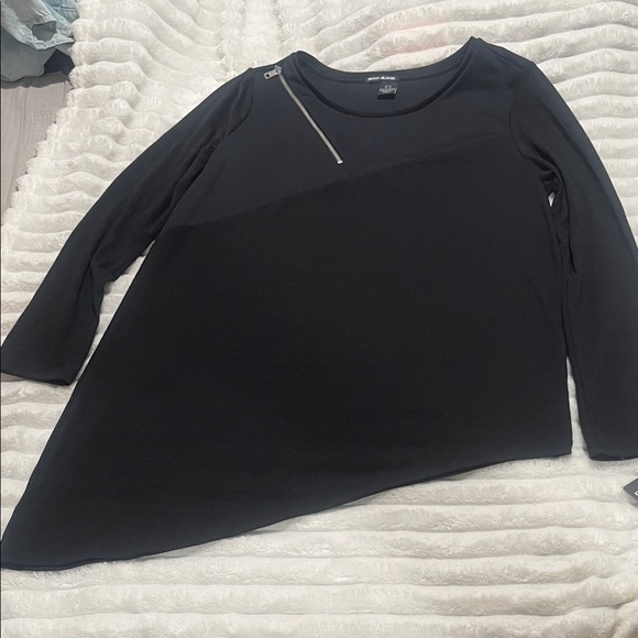 Dkny Tops - Dkny jeans Black Asymmetrical Tunic